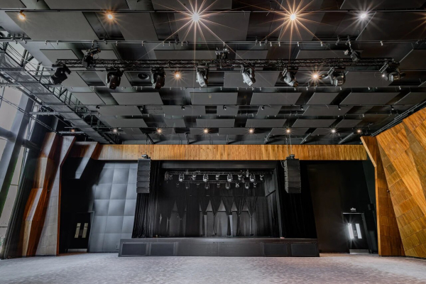 Площадки La Pino Hall