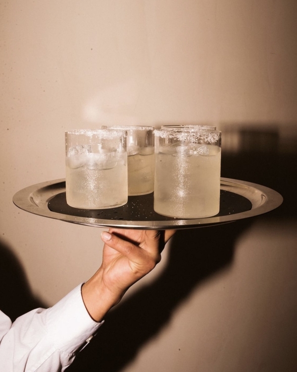 Плейлист для расслабляющей атмосферы свадебного вечера