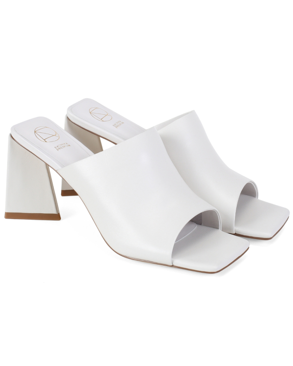 В каких мюлях выходят замуж самые стильные