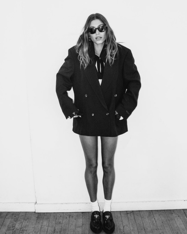 Оверсайз жакеты для невест, как у Хейли