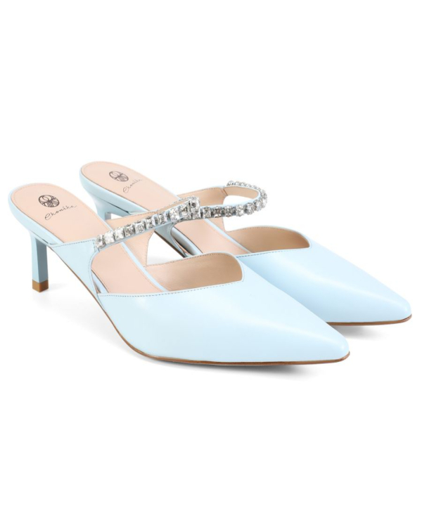 В каких мюлях выходят замуж самые стильные