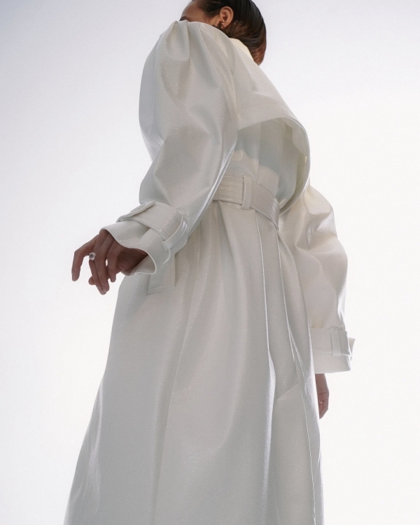 10 актуальных тренчей для образа невесты