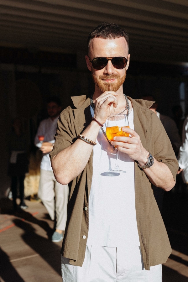 Ведущие Михаил Белянин