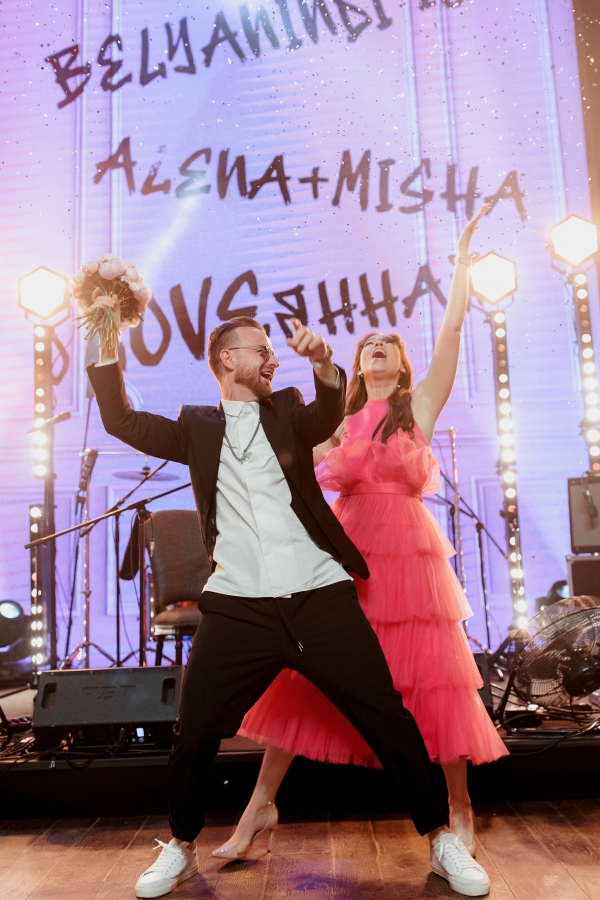 Ведущие Михаил Белянин