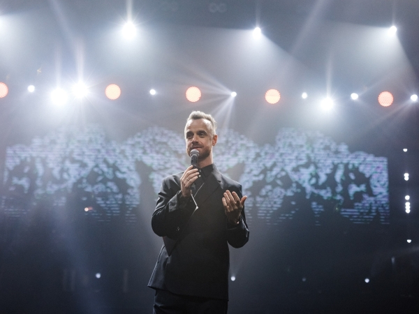 Ведущие Михаил Белянин