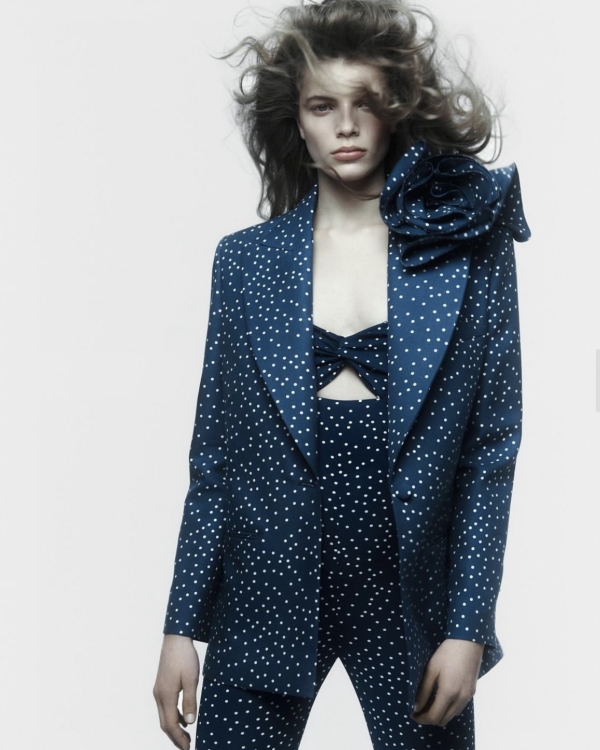 Оверсайз жакеты для невест, как у Хейли