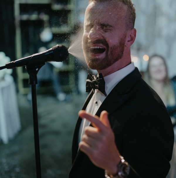 Ведущие Михаил Белянин