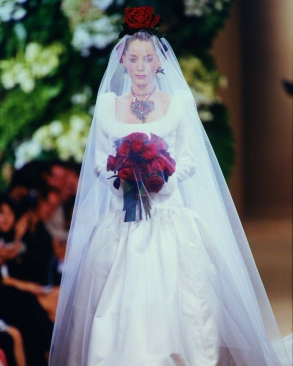 Свадебные платья Ива Сен-Лорана, которые вдохновят современных