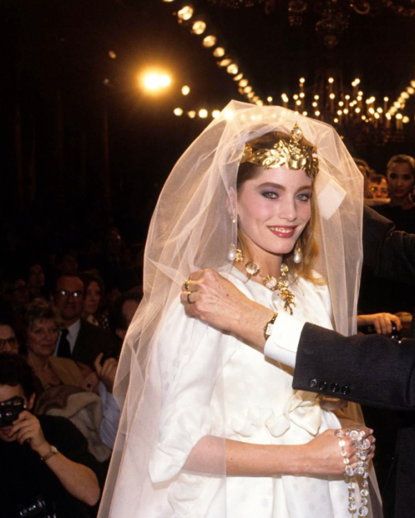 Свадебные платья Ива Сен-Лорана, которые вдохновят современных