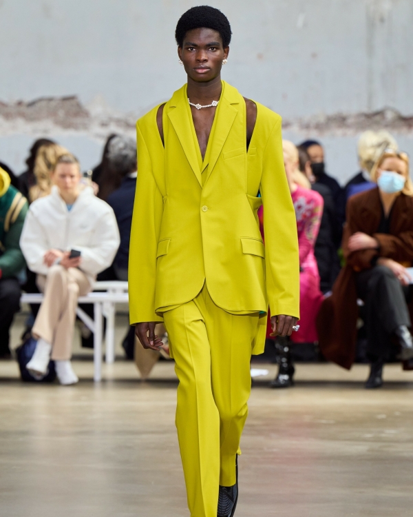 Идеи образов для жениха из осенних коллекций