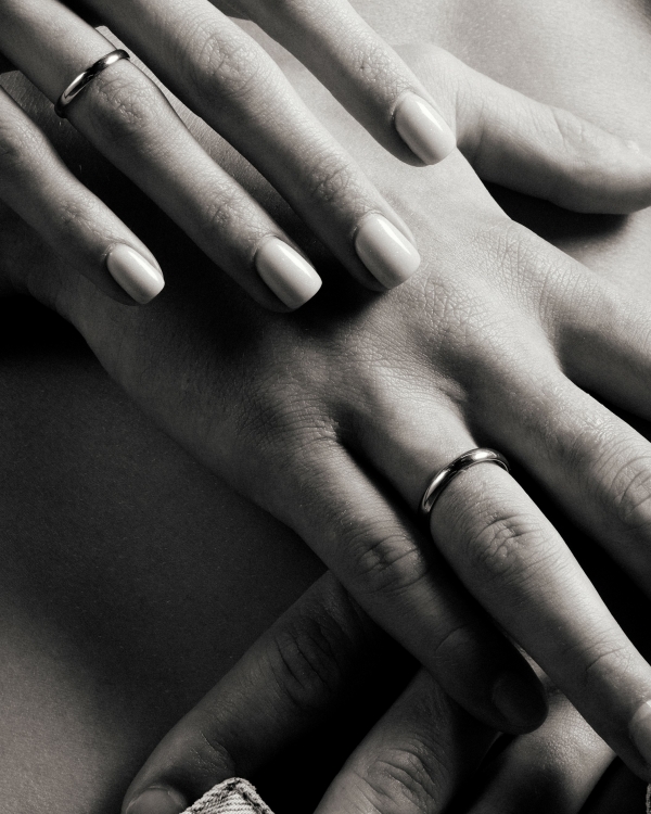 Где искать классические обручальные кольца в Питере?