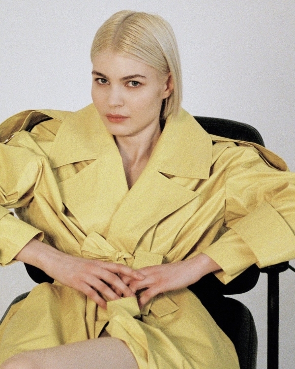 10 актуальных тренчей для образа невесты