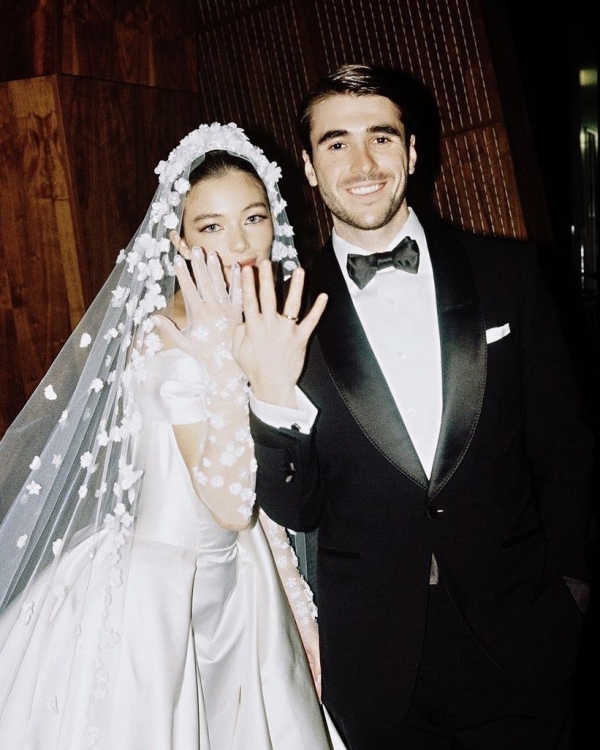 Что подарить на свадьбу: 30 красивых идей