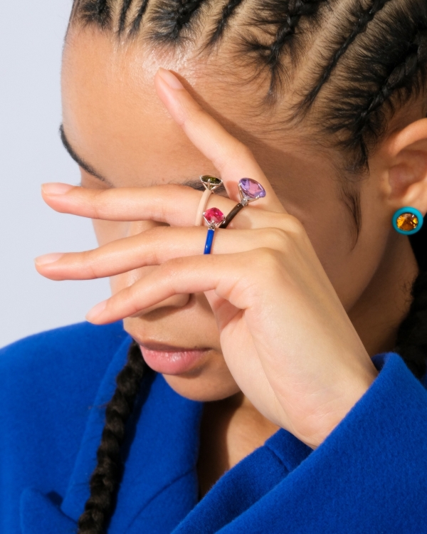 Где найти помолвочное кольцо с нестандартным дизайном?