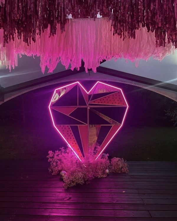 Альтернатива цветочному декору: как актуально оформить свадьбу