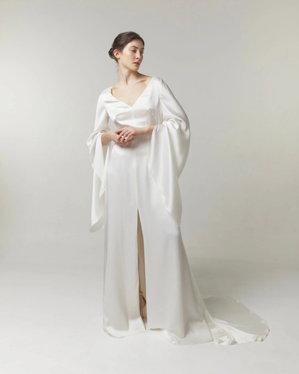 Осенняя свадьба: платья для невесты с длинным