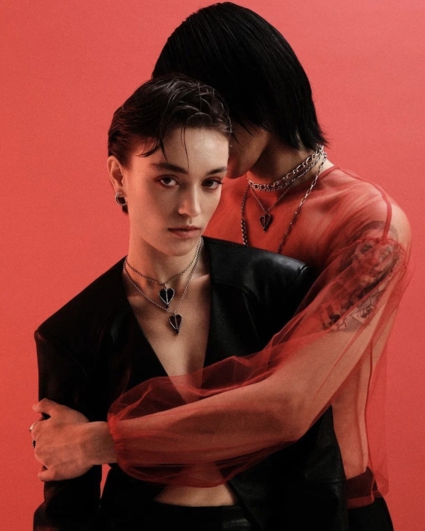 10 парных украшений, которые можно носить вдвоем