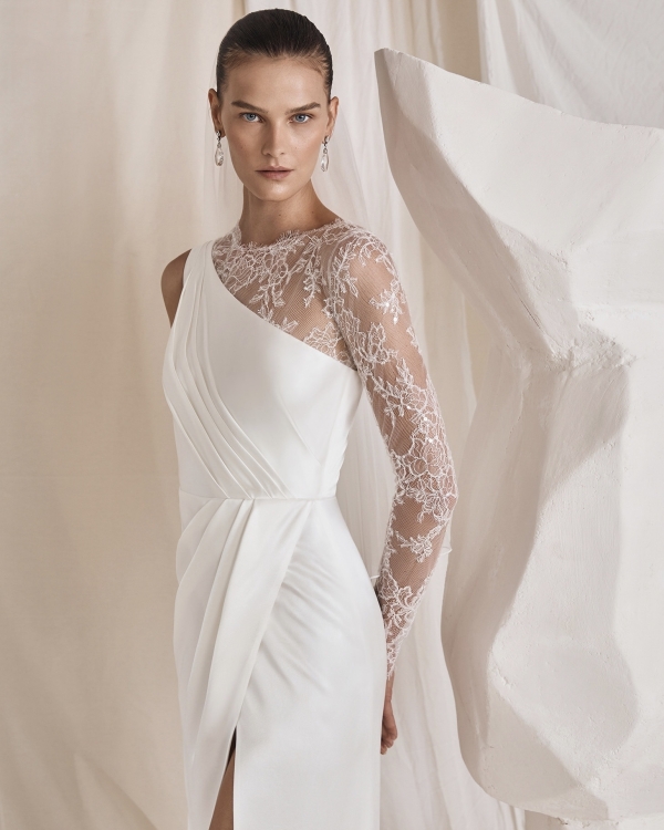 Невеста была в прозрачном: 10 самых эффектных