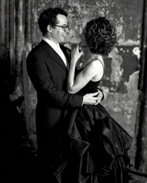 Джессика-Паркер в черном и Хлоя Севиньи в