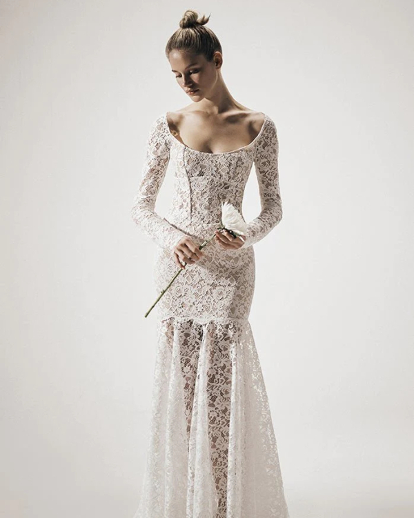 Осенняя свадьба: платья для невесты с длинным