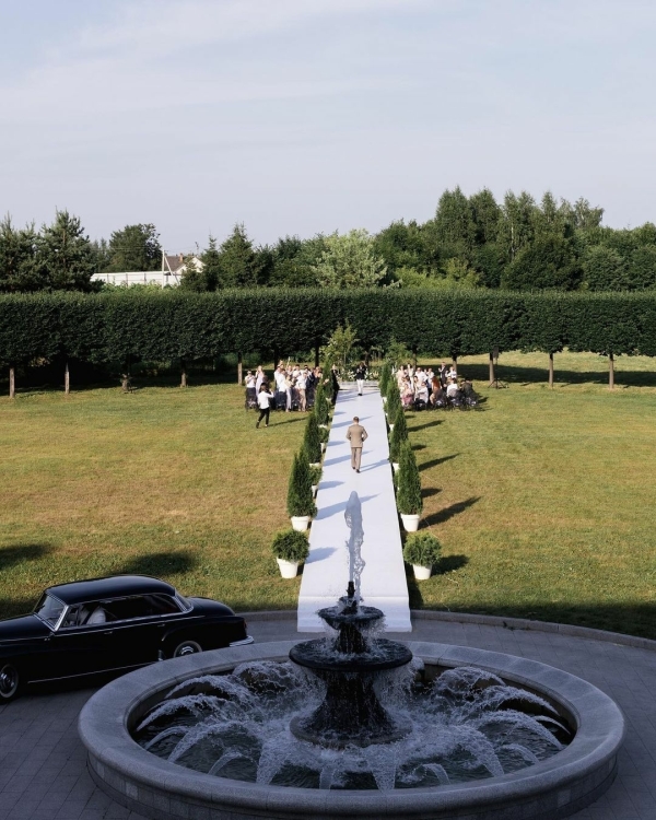 Анна Городжая о работе со звездами, бюджетах