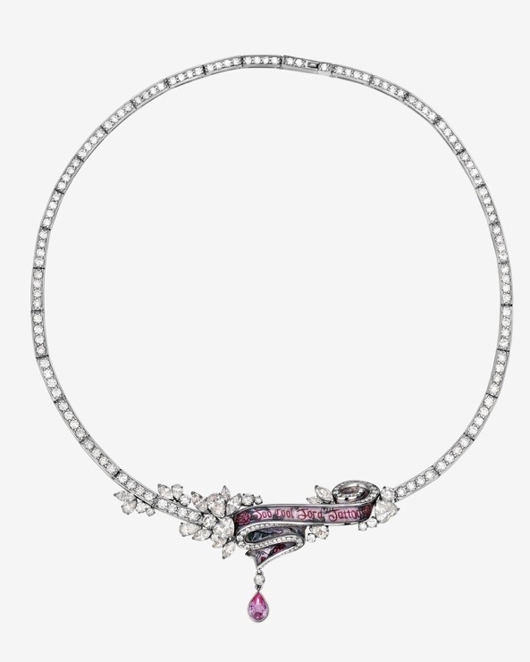 Как собрать свадебный образ в духе Жанны