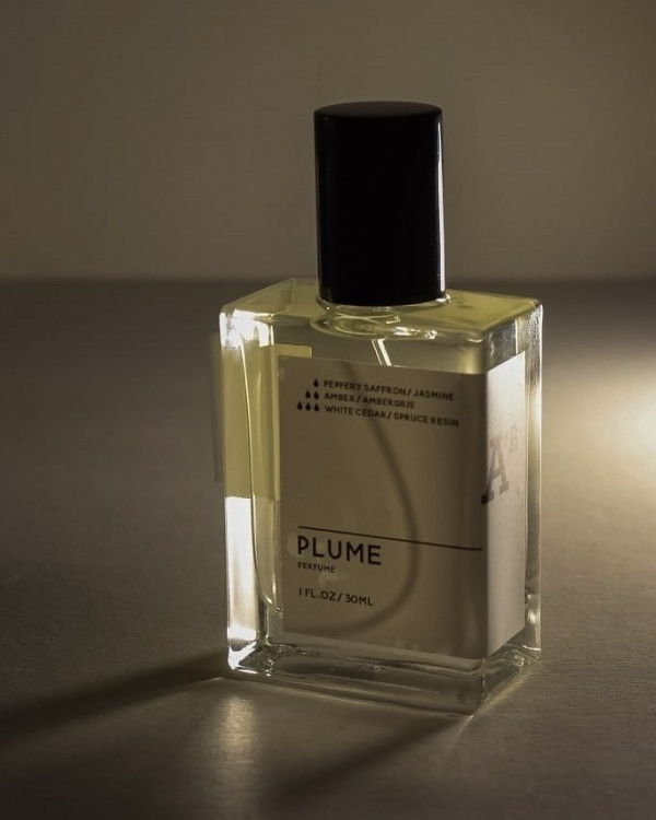 Нетривиальные ароматы российских брендов для невест