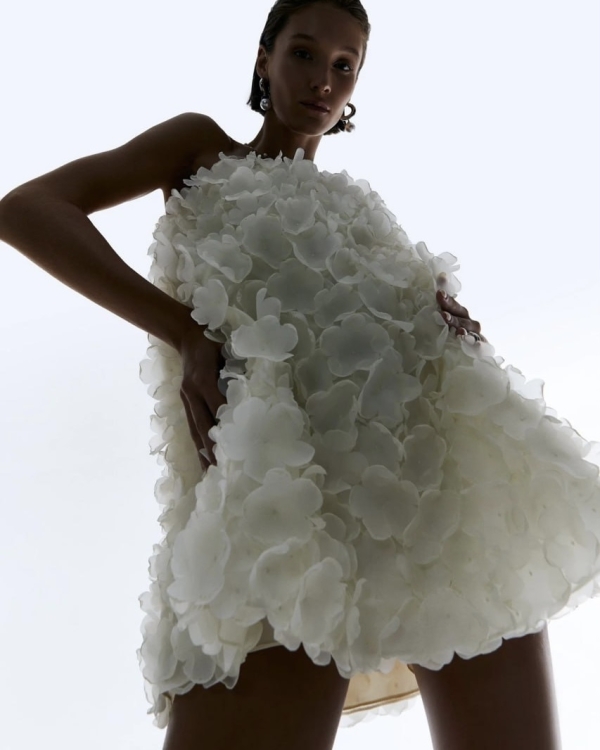 Второе платье невесты — еще один повод