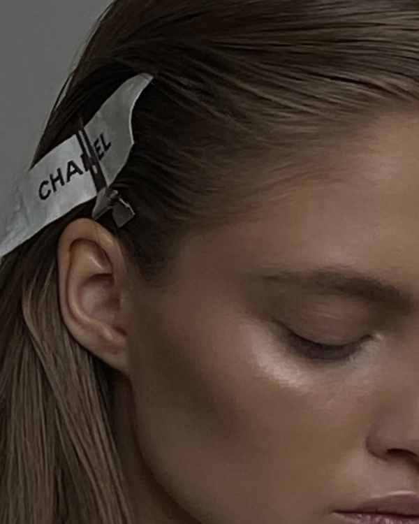 Как собрать свадебный образ в духе Жанны