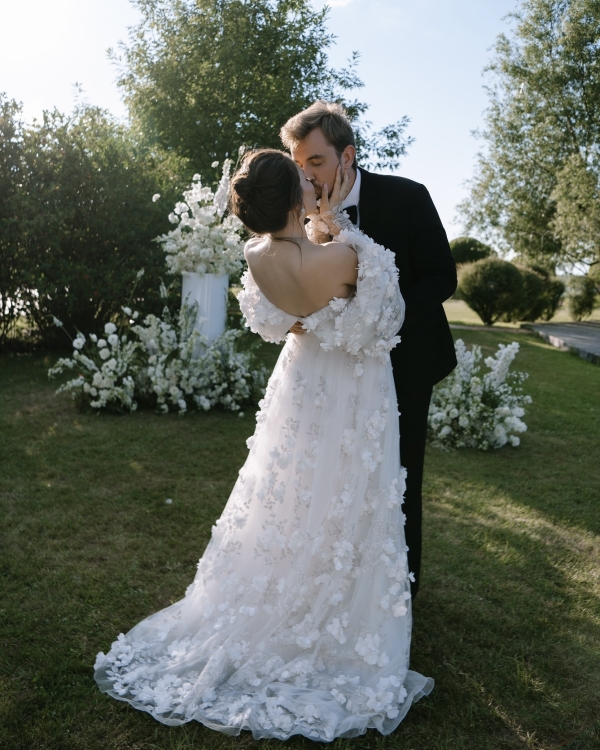 Все о сезонной флористике на свадьбе