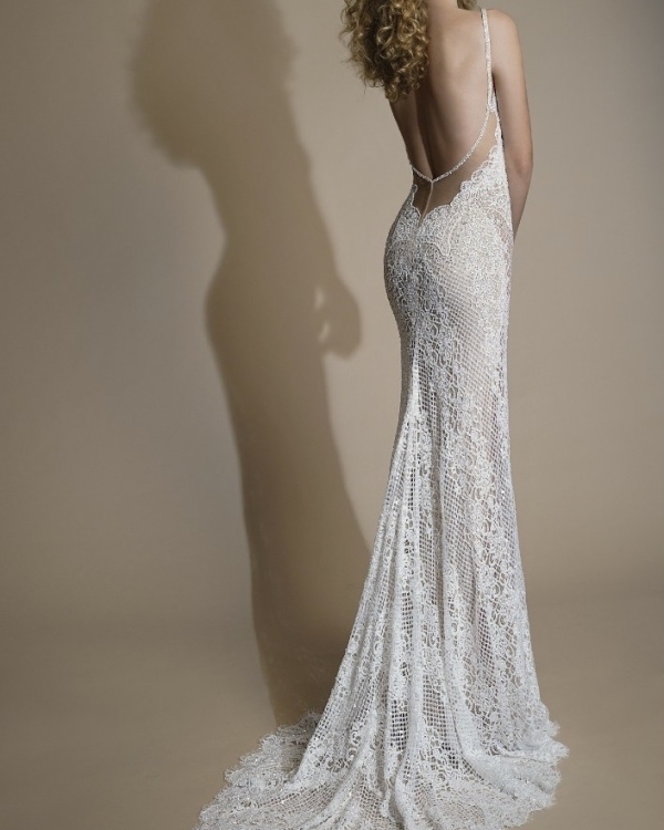 Невеста была в прозрачном: 10 самых эффектных