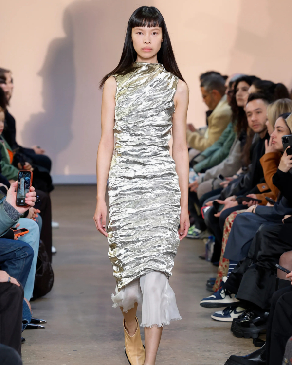 На заметку невестам: осенне-зимние тренды с модных