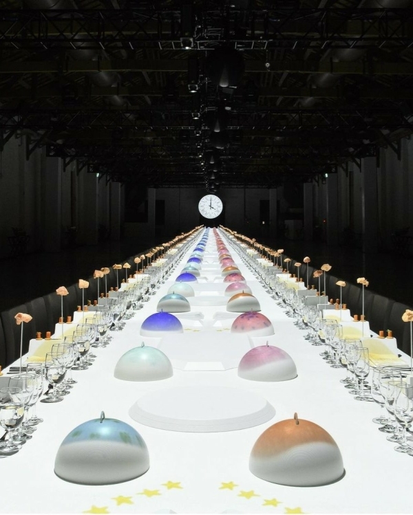 Мультисенсорная подача блюд и гастропутешествие во времени: