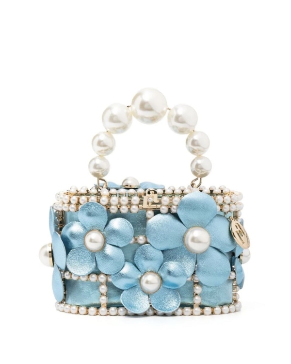 Вместо букета: цветы в свадебном образе