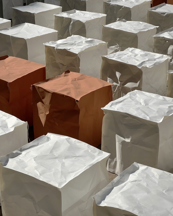 История одного декора: флористика в тон города,