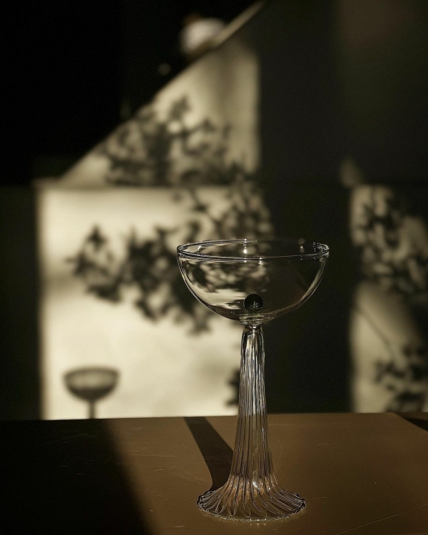 Стильные идеи для пирамиды шампанского