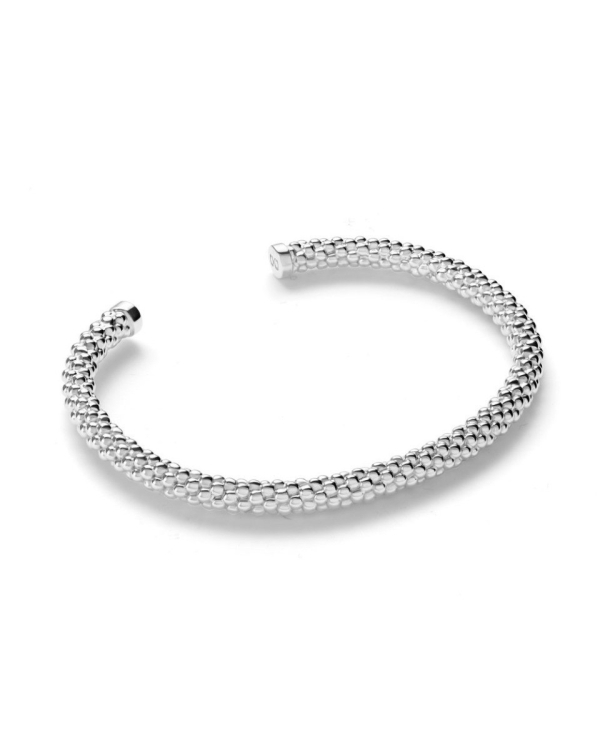 Акцент на запястья: браслет-кафф — главный аксессуар