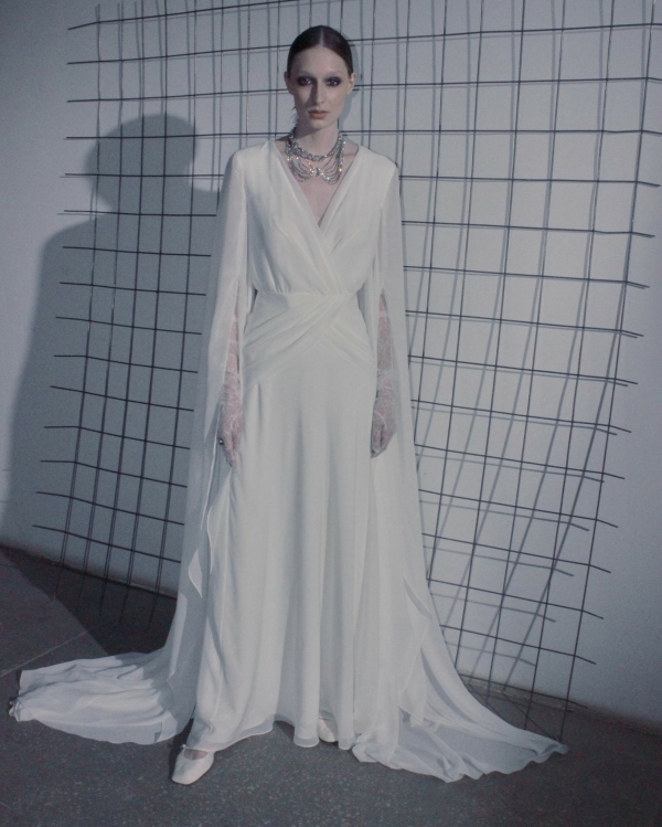 Осенняя свадьба: платья для невесты с длинным