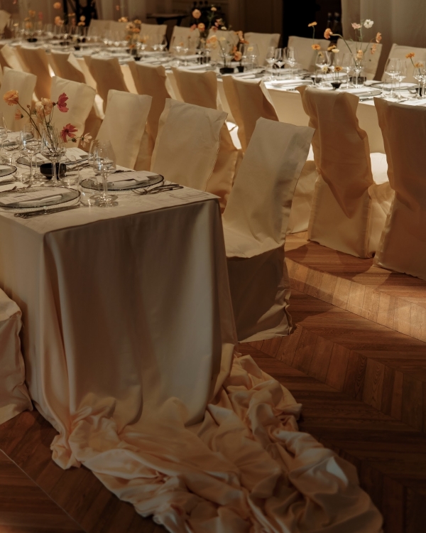 История одного декора: флористика в тон города,