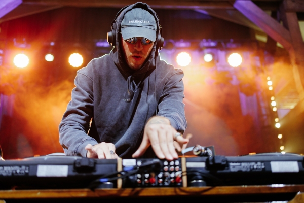 Диджеи Сергей Лосев