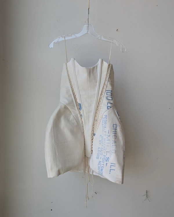 Как хранить свадебное платье после торжества?