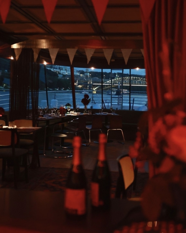 Цветотерапия в Alina Pinsky Gallery, «День Д»