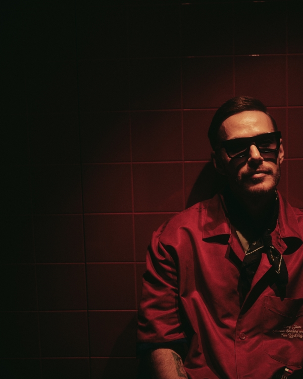 «Никогда не занимаюсь лизоблюдством. Общаюсь на равных,