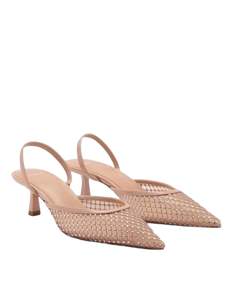 Повод есть. Показываем 20 пар блестящих туфель