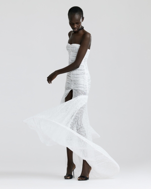 Лаконичные свадебные платья до 40 тысяч рублей