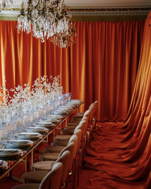 Посмотрите на эстетику свадьбы, вдохновленной «Дюной», Волшебником