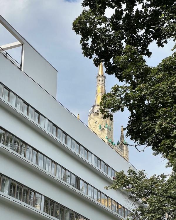 Где устроить предсвадебную съемку осенью в Москве?