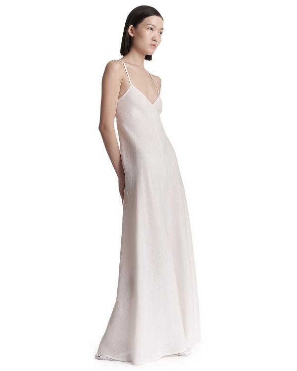 Лаконичные свадебные платья до 40 тысяч рублей