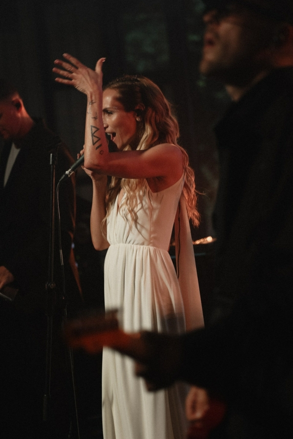 Интервью с невестой: о помолвке через 4