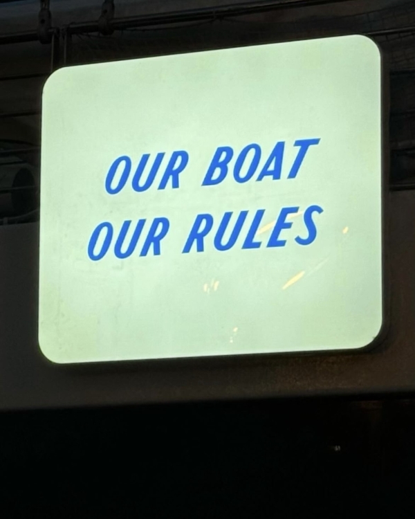 Цветотерапия в Alina Pinsky Gallery, «День Д»